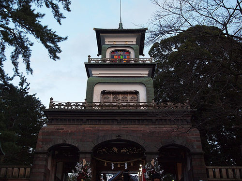 尾山神社は建物がユニーク ご利益や人気の御朱印帳にステンドグラスもご紹介 Travelnote トラベルノート