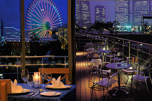 横浜のバーに行くならおすすめは？夜景が見えるお店はある？