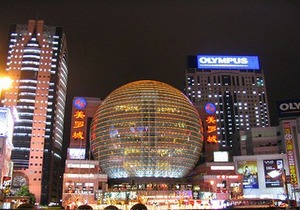 徐家匯駅を中心にショッピングエリアが広がる！おすすめホテルに観光スポットも！