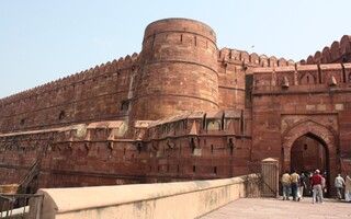 アーグラ城塞（インド）！観光で絶対見逃せない！世界遺産の赤い城！