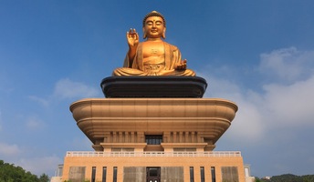 佛光山で佛陀紀念館を見学！台湾仏教の聖地で大仏様を拝む！