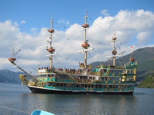 芦ノ湖の海賊船の乗り場や料金は？おすすめの乗り方もご紹介！