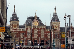 オランダで使う言語は英語が便利！公用語は何？観光で活かせる情報を解説！