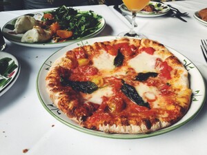 赤坂の美味しいイタリアン！人気のピザがおすすめ！女子会にぴったりの個室も！