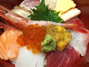 金沢の近江町市場で海鮮丼ランチ！人気店をおすすめランキングで発表！