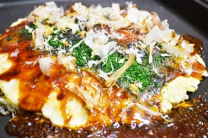 大阪駅周辺でお好み焼きを食べるなら？人気ランキングトップ11！