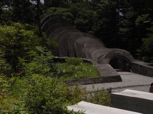 軽井沢の「石の教会」が神秘的！自然に囲まれた幻想的な建築美にうっとり！