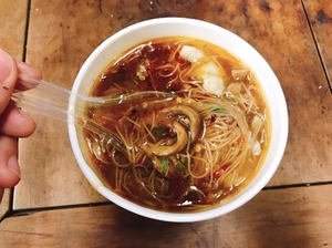 阿宗麺線は台北で絶対食べたい超有名屋台メニュー！穴場の支店情報も！