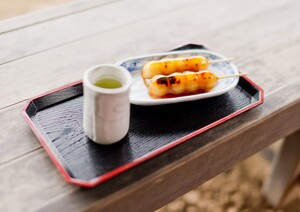 加茂みたらし茶屋は団子発祥で有名！メニュー・京都駅からのアクセスもご紹介！