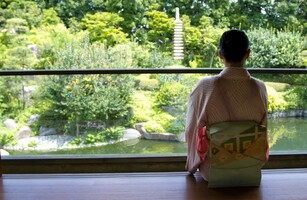 肥後細川庭園の紹介！都内にある日本庭園で景色と情緒を楽しもう！