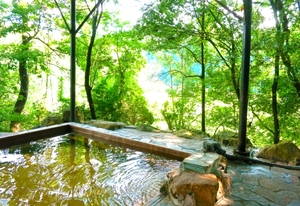 屋久島の温泉は海を眺めながら楽しめる！日帰りスポットやおすすめ紹介！