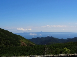 知床峠は展望台から国後島も見えるおすすめスポット！紅葉や星空観測も人気！