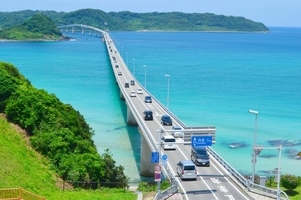 山口県の角島大橋は絶景！観光やデートにおすすめのスポットをご紹介！