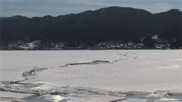 御神渡り特集！諏訪湖が全面氷結すると出現する自然現象をご紹介！