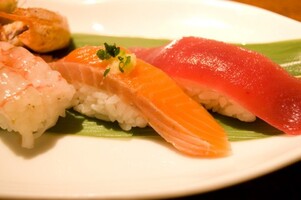 「小松弥助」金沢の寿司の名店をご紹介！伝説の握りを食べる方法は？