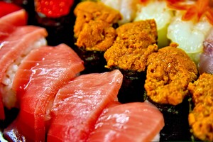 「じねん」は梅田・お初天神の人気寿司屋！うなぎバターや紅とろが絶品と話題