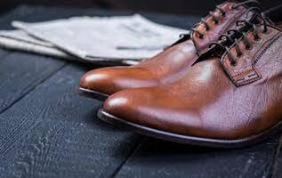 革靴のサイズの選び方は慎重に！小さめを買えば足に馴染んでピッタリになる？