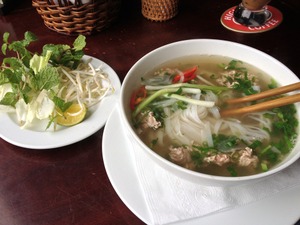 コムゴンは口コミで話題のベトナム料理店！おすすめメニューや店舗の場所は？