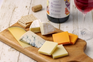 カルディで人気のチーズを厳選まとめ！おつまみ向けの商品やアソートもあり！