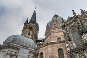 アーヘン大聖堂は美しいドイツの世界遺産！歴史やアクセス方法は？