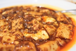 チリレンゲは阿波座でおすすめの中華料理店！麻婆豆腐など人気メニューが揃う
