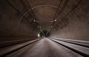 青山トンネルは三重の心霊スポット！恐怖の電話ボックスや事故現場を調査！