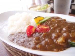 あかつ亭で絶品スパイスカレーを食べよう！名古屋の人気店の魅力を紹介