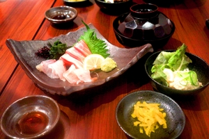 平塚漁港の食堂は海鮮料理が絶品の行列店！人気メニューや料金・営業時間は？