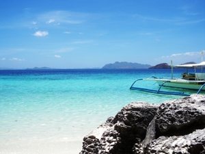 コロン島は絶景が広がるフィリピンの秘境！行き方や人気の観光スポットも紹介！