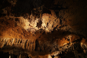 満奇洞は幻想的で美しい鍾乳洞！岡山の人気観光スポットをご紹介！