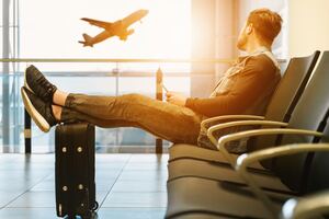 アブダビ空港で乗り継ぎ時間を有意義に！見どころやおすすめの過ごし方を紹介