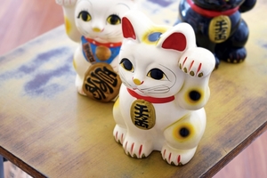 岡山の招き猫美術館は猫好きさん必見！絵付け体験やお土産探しも楽しめる！