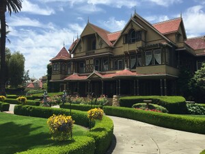 ウィンチェスターミステリーハウスはカリフォルニアにある幽霊屋敷！見どころは？