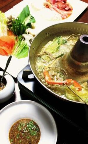 タイの鍋料理「タイスキ」が絶品！バンコクの人気店やおすすめの食べ方は？