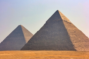 エジプトのピラミッドの作り方や高さ・大きさを調査！作られた目的とは？