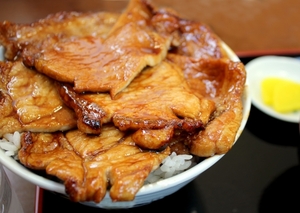 帯広で豚丼を食べるなら「ぱんちょう」がおすすめ！美味しいと評判の人気店！
