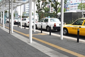 京都駅のタクシー乗り場は中央口・八条口の2か所！おすすめの行き方は？