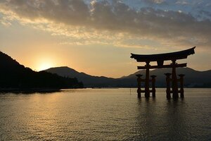 厳島神社の満潮・干潮時間をチェック！参拝するのにおすすめのタイミングは？