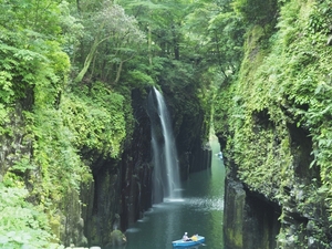 九州の滝の絶景スポット11選！自然に癒される日帰りOKの名所も紹介！