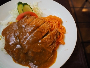 グリル北斗星は梅田で人気の洋食屋！トルコライスやスープカレーを味わおう！