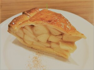 昭和レトロ感がおしゃれすぎ！「銀座トリコロール」で絶品アップルパイを！