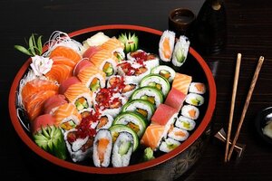 寿司の食べ方・マナーを徹底リサーチ！手・箸どちらを使うのが正しい？